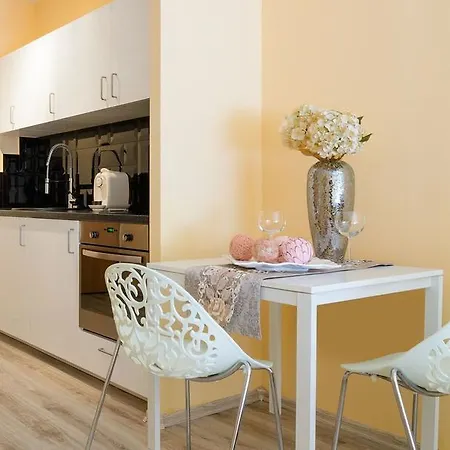 Artapart Centrum Апартаменти *